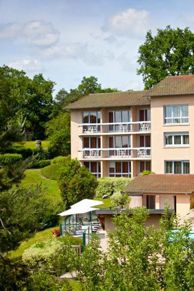 Hotel Du Lac Lacapelle-Viescamp Buitenkant foto