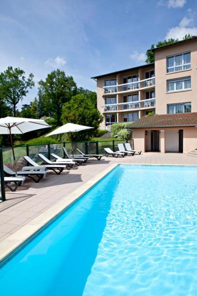 Hotel Du Lac Lacapelle-Viescamp Buitenkant foto