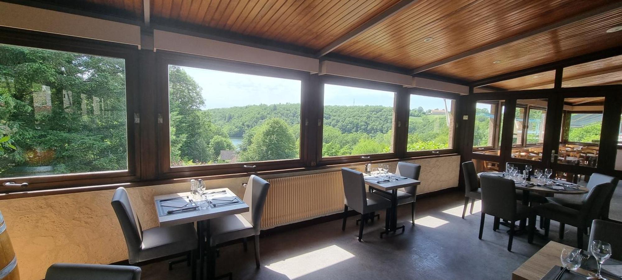 Hotel Du Lac Lacapelle-Viescamp Buitenkant foto